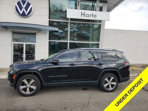 Used 2022 Jeep Grand Cherokee L Limited AWD/4WD image 1