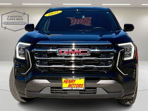 Used 2025 GMC Terrain Elevation image 2