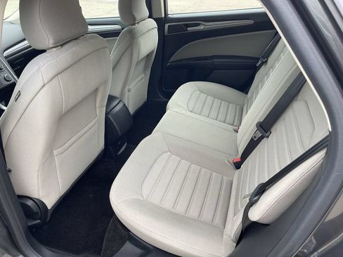 Used 2018 Ford Fusion S FWD image 13