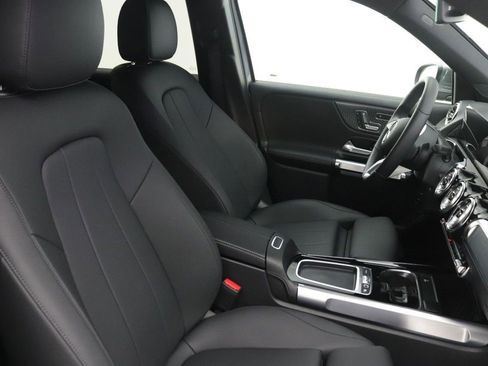 Certified 2026 Mercedes-Benz GLB 250 image 30