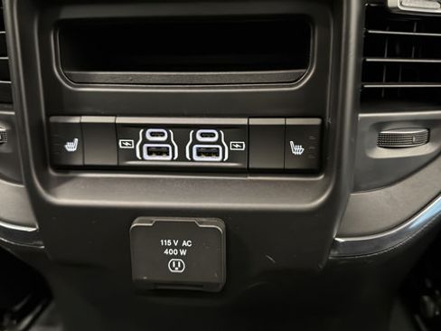 Used 2025 RAM 1500 Laramie w/ Sport Appearance Package AWD/4WD image 36