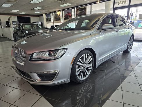 Used 2020 Lincoln MKZ Reserve w/ Elements Package FWD image 1