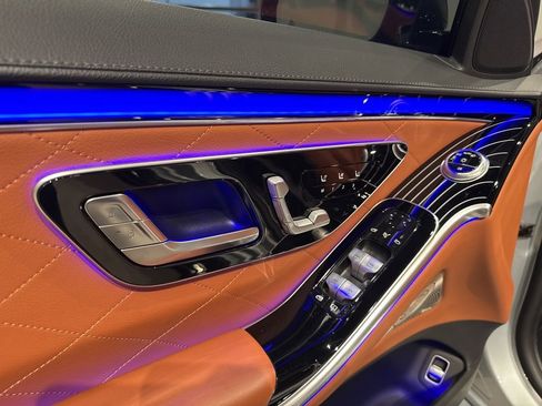 Used 2024 Mercedes-Benz S 580e 4MATIC Sedan image 16