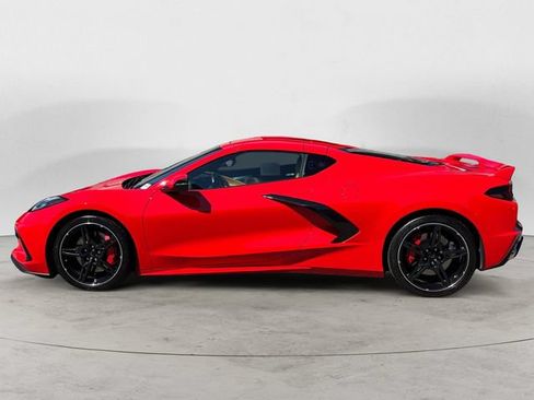 Used 2021 Chevrolet Corvette Stingray Preferred Cpe w/ Z51 Performance Package RWD image 8