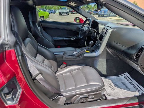 Used 2007 Chevrolet Corvette Coupe w/ Preferred Equipment Group RWD image 13