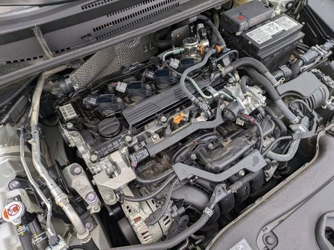 Used 2024 Toyota Corolla LE image 12