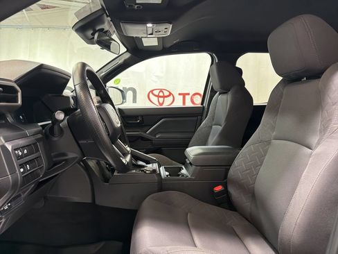 Used 2024 Toyota Tacoma SR AWD/4WD image 21