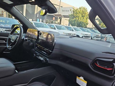 Used 2025 Chevrolet Silverado EV RST image 29