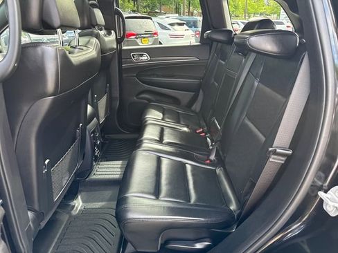 Used 2020 Jeep Grand Cherokee Limited w/ Luxury Group II AWD/4WD image 13