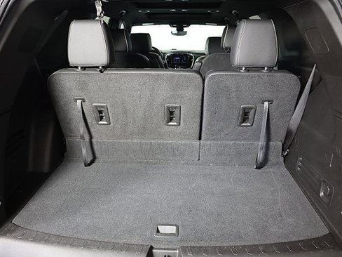 Used 2022 Chevrolet Traverse Premier image 10