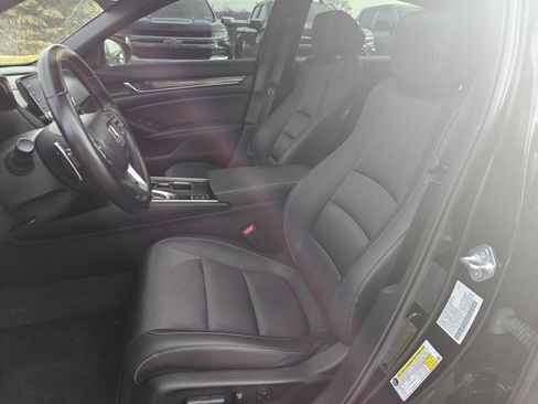 Used 2022 Honda Accord Sport image 8