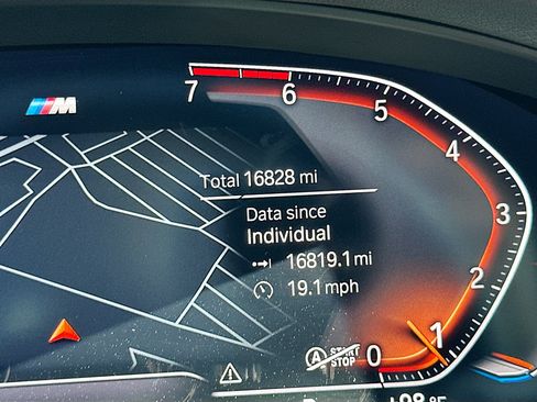 Used 2025 BMW X4 xDrive30i w/ M Sport Package AWD/4WD image 12