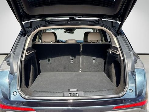 Used 2022 Lincoln Corsair Reserve w/ Equipment Group 201A image 12