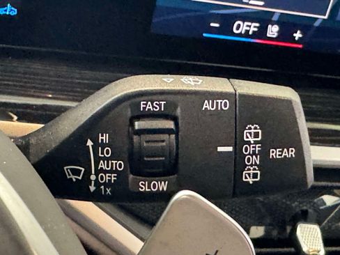 Used 2024 BMW X5 xDrive40i w/ M Sport Package AWD/4WD image 23