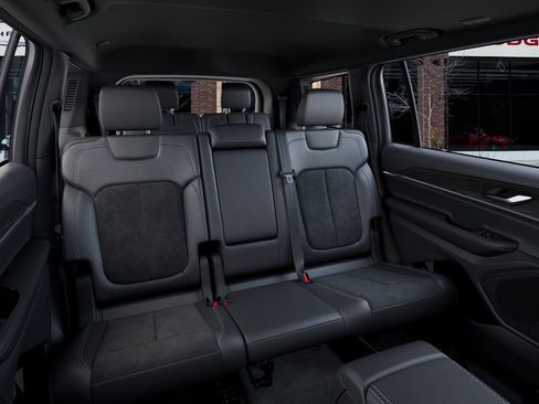 New 2026 Jeep Grand Cherokee L 4WD image 15