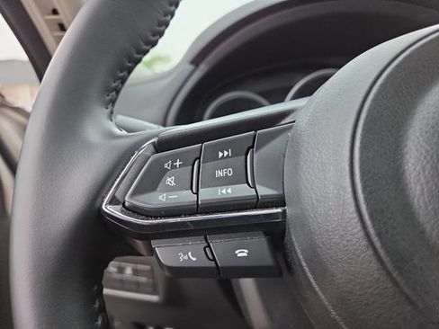 Used 2025 MAZDA CX-5 AWD 2.5 S w/ Preferred Package image 19