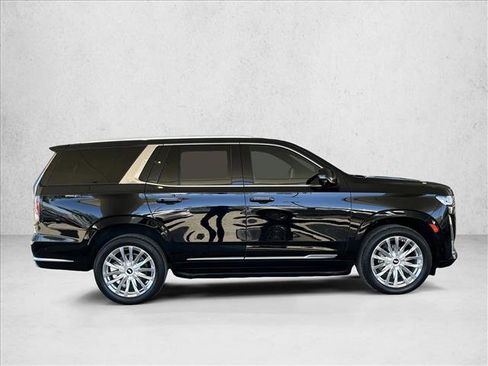 Used 2023 Cadillac Escalade Premium Luxury w/ Performance Package AWD/4WD image 4