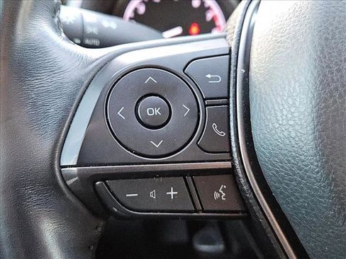 Used 2021 Toyota Camry SE image 8