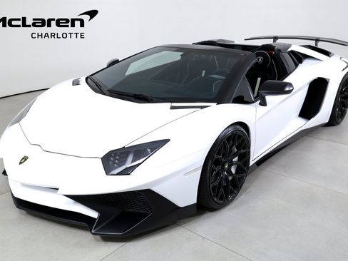 Used 2016 Lamborghini Aventador LP 750-4 Superveloce AWD/4WD image 1