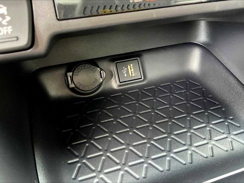 New 2025 Toyota RAV4 XLE image 13