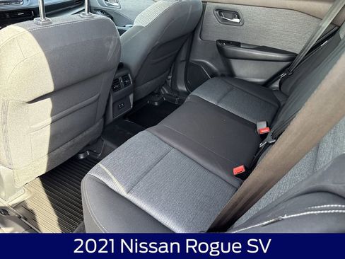 Used 2021 Nissan Rogue SV AWD/4WD image 14