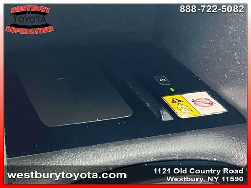 Used 2023 Toyota Corolla Cross AWD Hybrid image 32