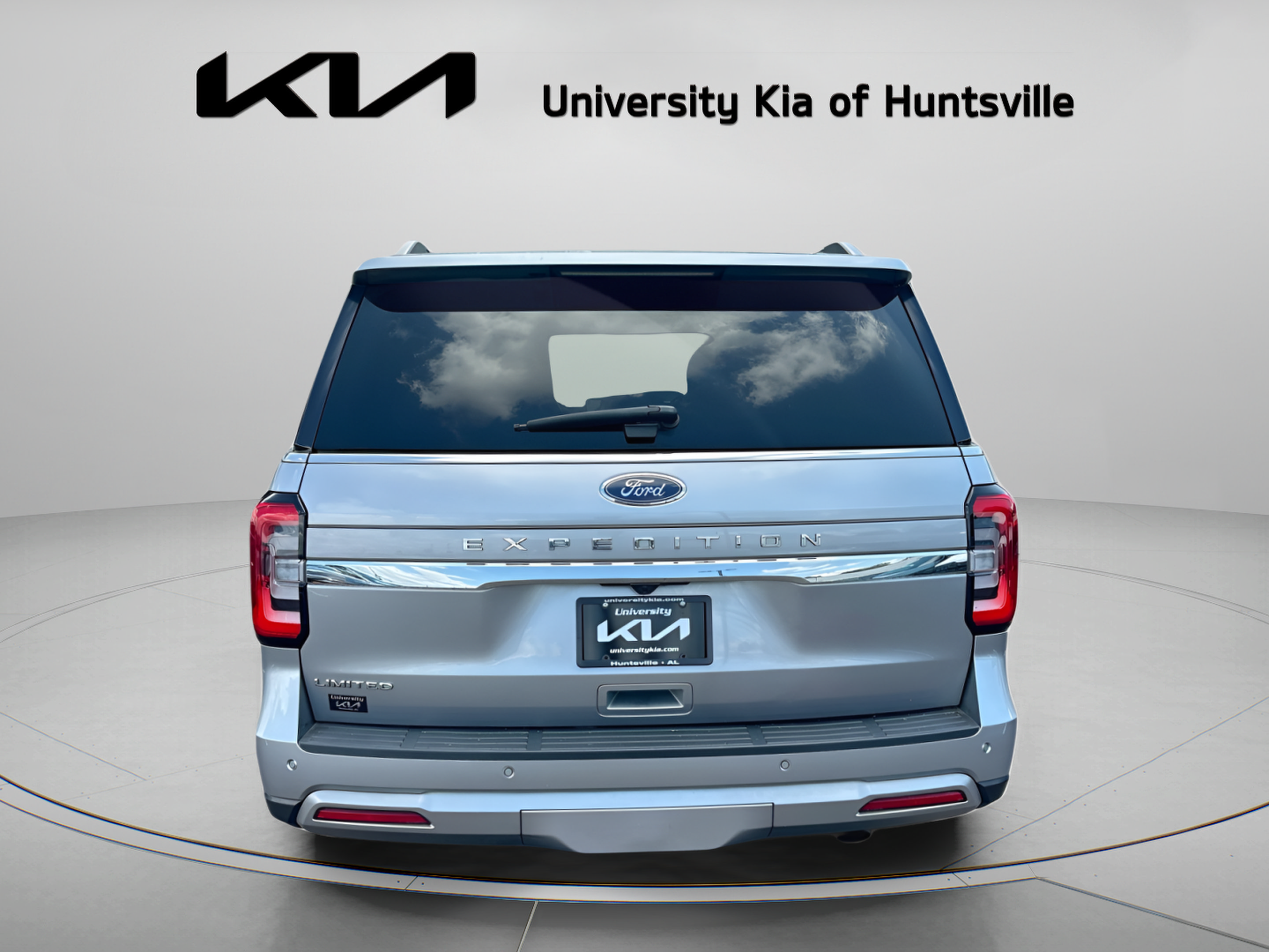 Used 2023 Ford Expedition Limited RWD image 7