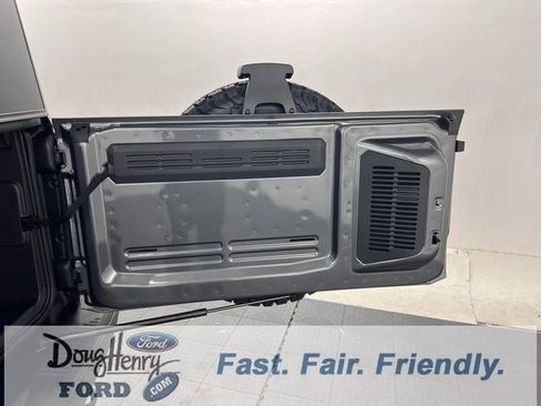 New 2025 Ford Bronco Badlands image 32