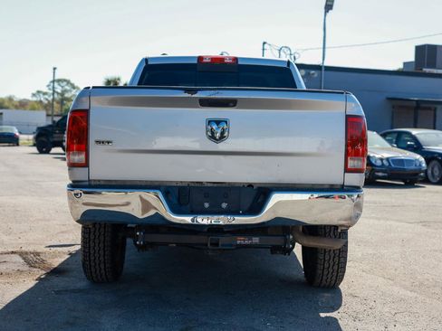 Used 2017 RAM 1500 Classic SLT image 7