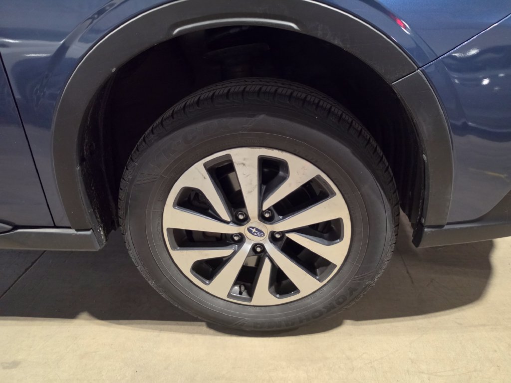 Used 2020 Subaru Outback Premium AWD/4WD image 3
