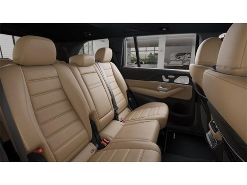 New 2026 Mercedes-Benz GLS 580 4MATIC image 5