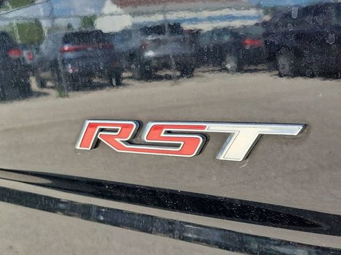 Used 2023 Chevrolet Silverado 1500 RST AWD/4WD image 7