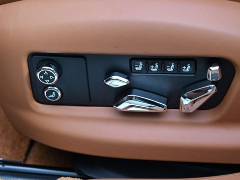 New 2026 Bentley Flying Spur Plug-In Hybrid AWD/4WD image 14