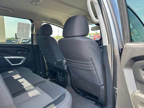 Used 2021 Nissan Titan SV w/ SV Convenience Package AWD/4WD image 29