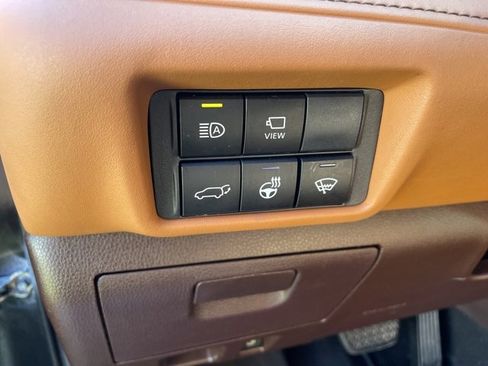 Used 2021 Toyota Highlander Platinum image 21