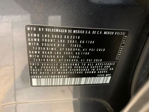 Used 2022 Volkswagen Tiguan SE R-Line image 57