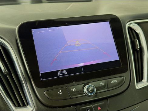 Used 2021 Chevrolet Malibu LT w/ Sport Edition FWD image 16
