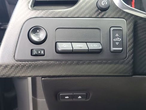 Used 2015 Chevrolet Corvette Z06 w/ 2LZ Preferred Equipment Group image 23