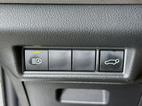 Used 2025 Toyota Grand Highlander FWD image 17