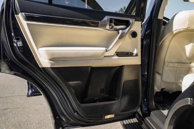 Used 2022 Lexus GX 460 Premium w/ Premium Plus Package AWD/4WD image 33