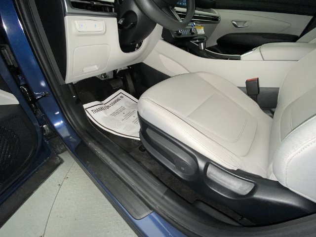 Certified 2026 Hyundai Tucson SE FWD image 12