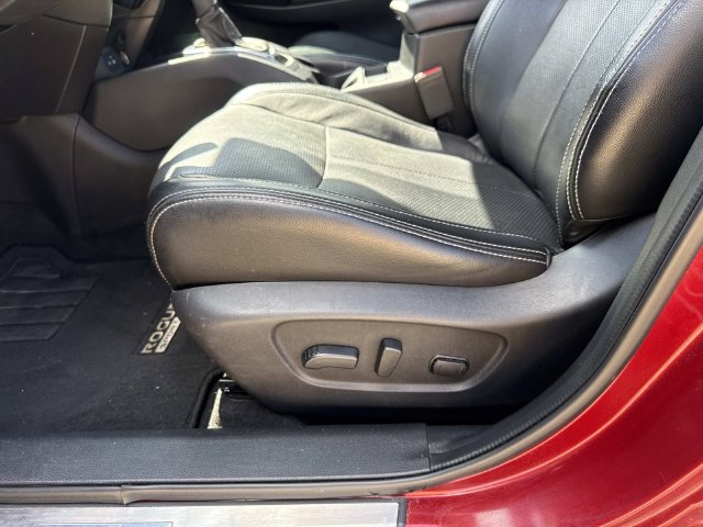 Used 2020 Nissan Rogue Sport SV w/ All-Weather Package FWD image 22