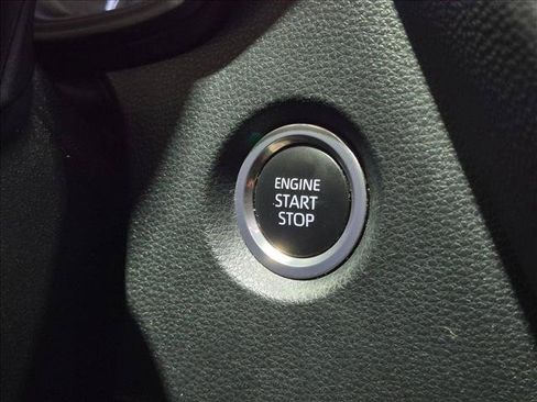 Used 2023 Toyota Corolla SE FWD image 21