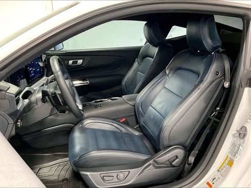 Used 2024 Ford Mustang GT Premium image 31