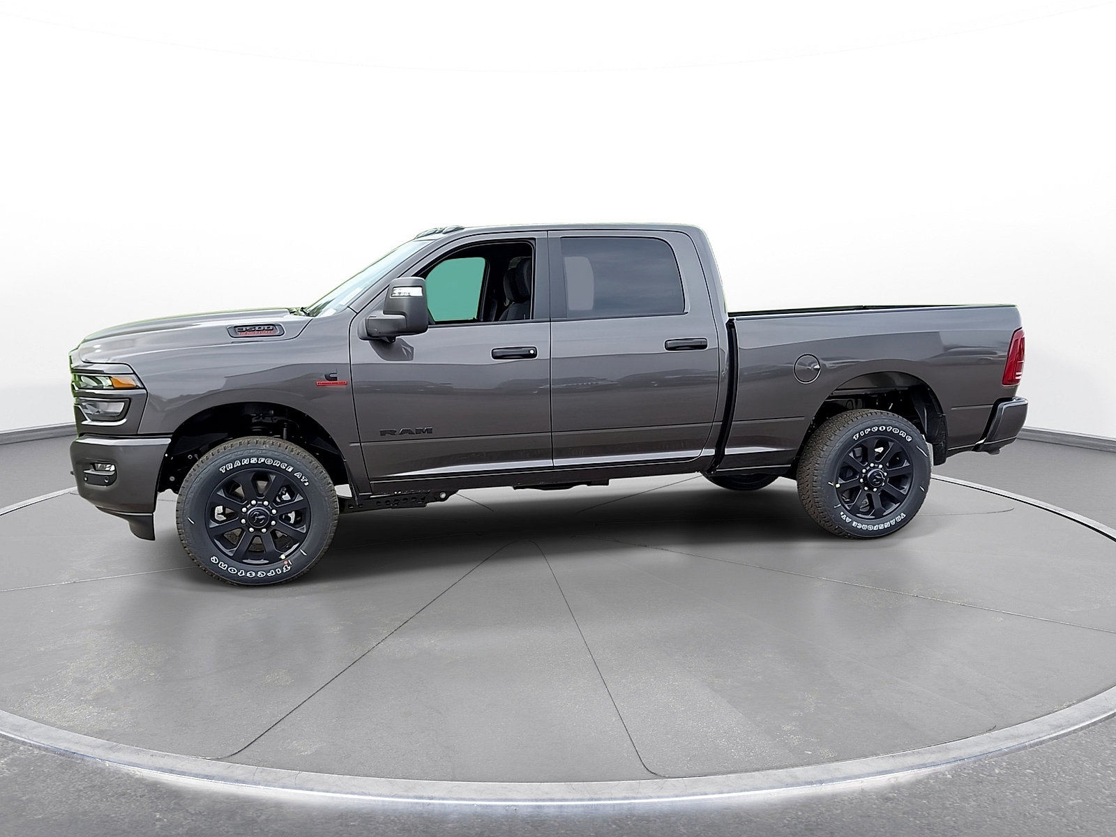 New 2026 RAM 3500 Big Horn AWD/4WD image 4