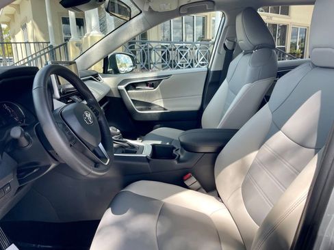 Used 2025 Toyota RAV4 XLE Premium image 11