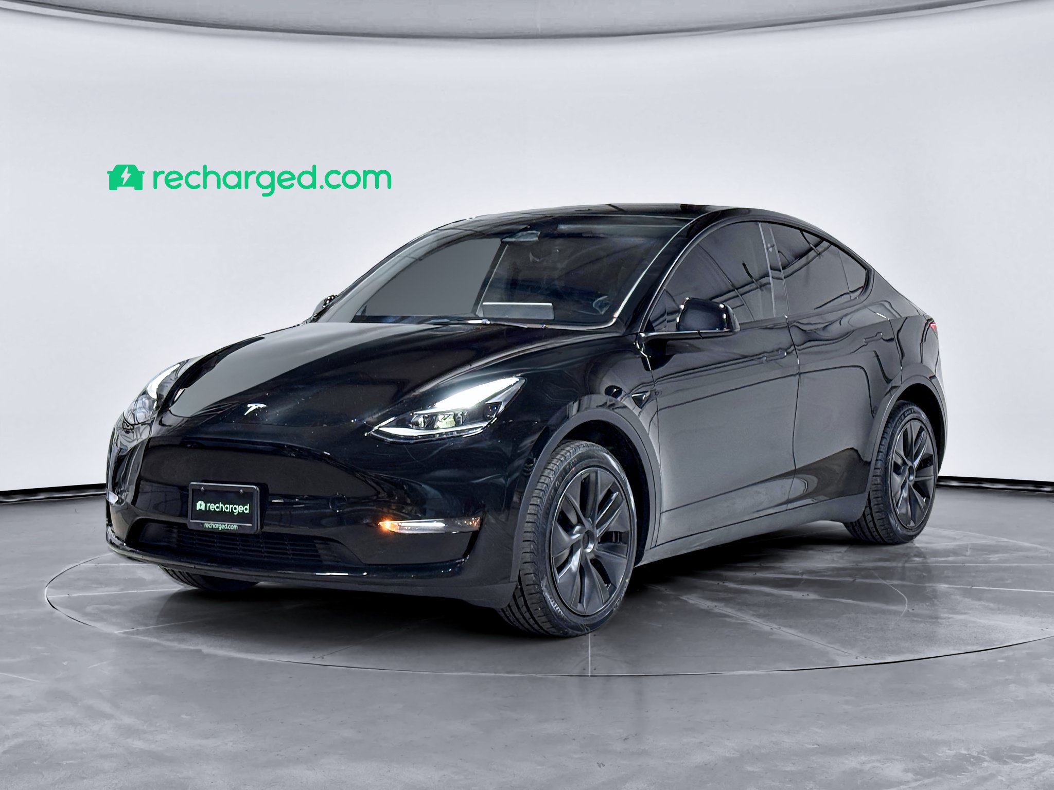 Used 2025 Tesla Model Y Long Range AWD/4WD image 1
