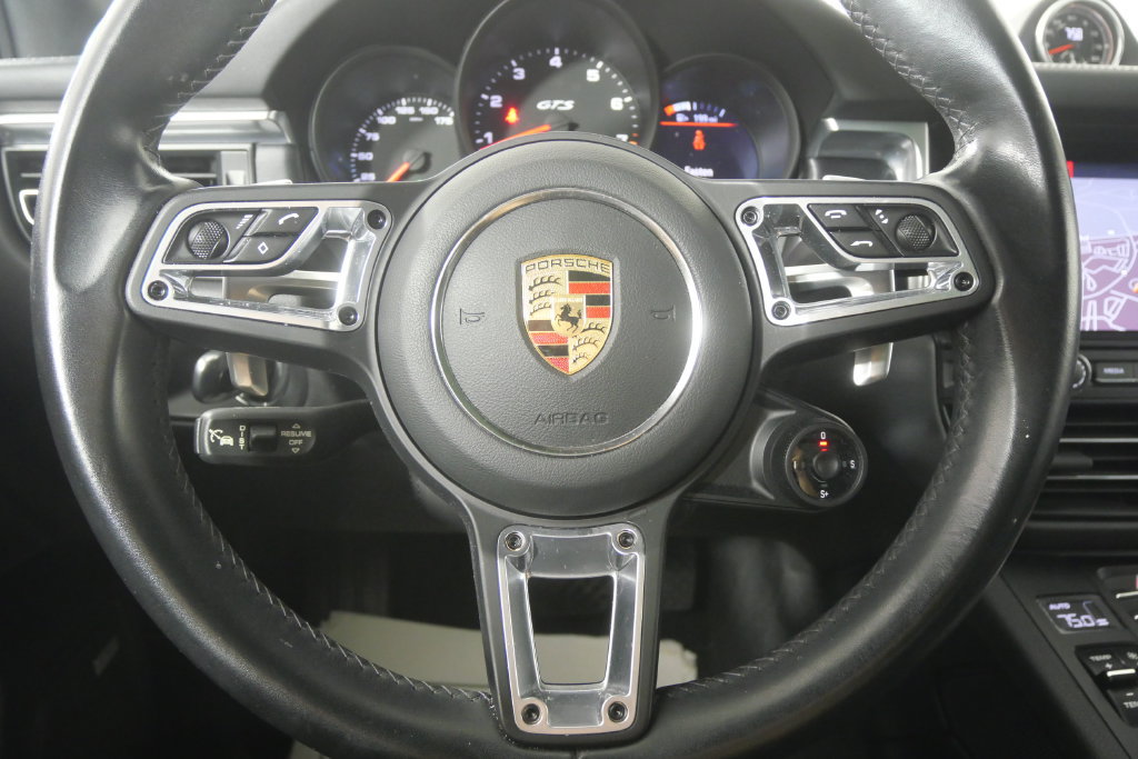 Used 2021 Porsche Macan GTS AWD/4WD image 18