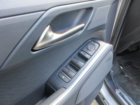 Used 2026 Lexus GX 550 w/ Cold Area Package AWD/4WD image 35