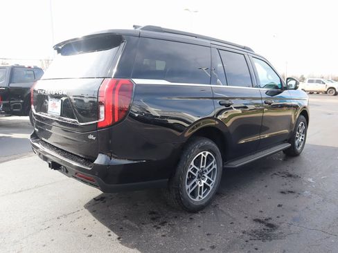 New 2025 Ford Expedition Active image 23